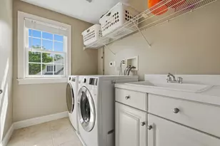 21 Manchester Pl, Natick, MA 01760 - Photo 31