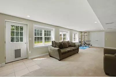 21 Manchester Pl, Natick, MA 01760 - Photo 37