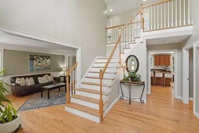 21 Manchester Pl, Natick, MA 01760 - Photo 3