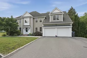 21 Manchester Pl, Natick, MA 01760 - Photo 1