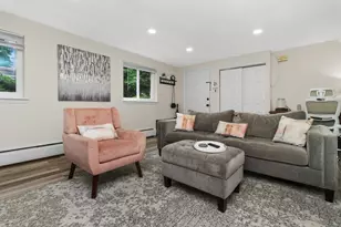 208 Bishop Dr, Framingham, MA 01702 - Photo 9
