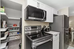 208 Bishop Dr, Framingham, MA 01702 - Photo 5