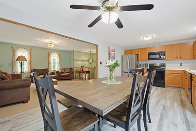 99 Wren St, Taunton, MA 02718 - Photo 15