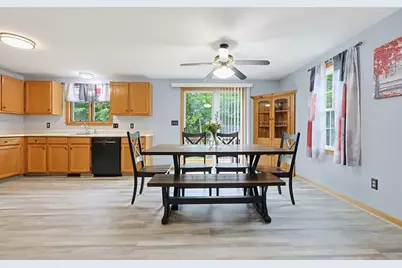99 Wren St, Taunton, MA 02718 - Photo 11