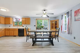 99 Wren St, Taunton, MA 02718 - Photo 11