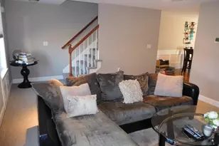 530 Mammoth Rd, Dracut, MA 01826 - Photo 9