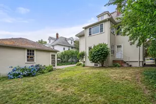 23 Pine St, Belmont, MA 02478 - Photo 27