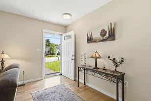 77 Ellen St, Leominster, MA 01453 - Photo 9