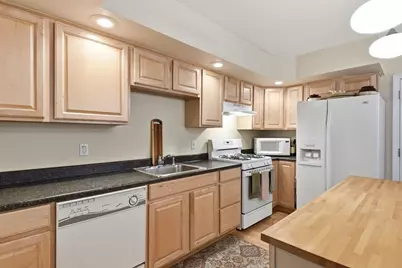 77 Ellen St #77, Leominster, MA 01453 - Photo 15