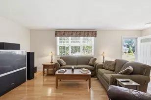 77 Ellen St, Leominster, MA 01453 - Photo 11