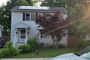 142 Jasper, Springfield, MA 01109 - Photo 1