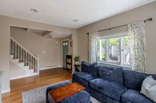 3 Winter Pl, Melrose, MA 02176 - Photo 5