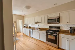 3 Winter Pl, Melrose, MA 02176 - Photo 9