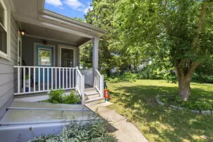 564 Montgomery St, Fall River, MA 02720 - Photo 9