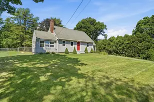 31 Carlisle St, Chelmsford, MA 01824 - Photo 3