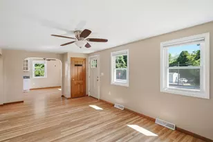 31 Carlisle St, Chelmsford, MA 01824 - Photo 21