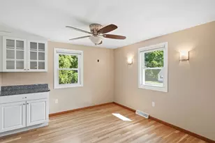 31 Carlisle St, Chelmsford, MA 01824 - Photo 25