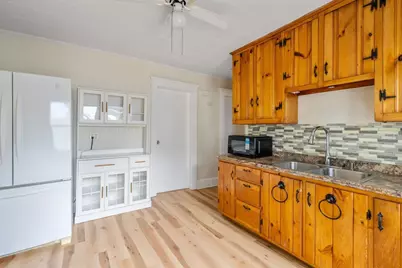 45-47 Janet St, West Springfield, MA 01089 - Photo 11