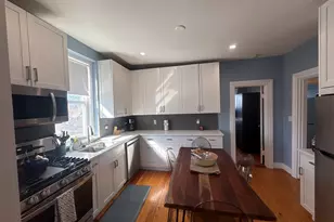 137-3 Walnut, Brookline, MA 02445 - Photo 3