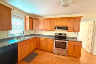 7 Elm, Natick, MA 01760 - Photo 3