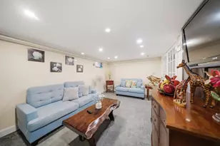 18 Wilson Dr, Framingham, MA 01702 - Photo 27