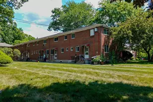 18 Wilson Dr, Framingham, MA 01702 - Photo 33