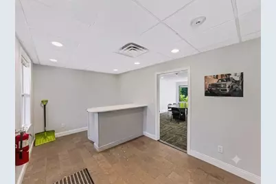 206 Turnpike Rd, Southborough, MA 01772 - Photo 3