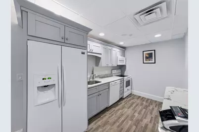 206 Turnpike Rd, Southborough, MA 01772 - Photo 23