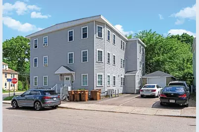 2 Coburn St, Framingham, MA 01702 - Photo 7
