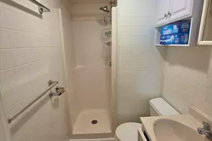 702-704 Main St, Amherst, MA 01002 - Photo 9