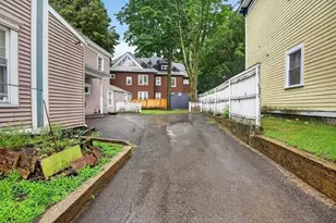 49 Alston Pl, Fitchburg, MA 01420 - Photo 25