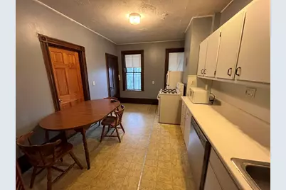 403 E 7th #1, Boston, MA 02127 - Photo 7