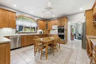 15 Long Pasture Rd, North Andover, MA 01845 - Photo 11