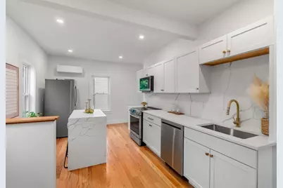 22 Charnwood Rd #2, Somerville, MA 02144 - Photo 15