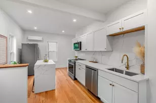 22 Charnwood Rd, Somerville, MA 02144 - Photo 15