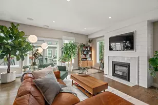 15 Wendeller St, Boston, MA 02127 - Photo 5