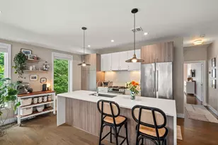 15 Wendeller St, Boston, MA 02127 - Photo 11