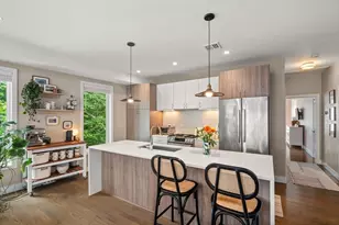 15 Wendeller St, Boston, MA 02127 - Photo 11