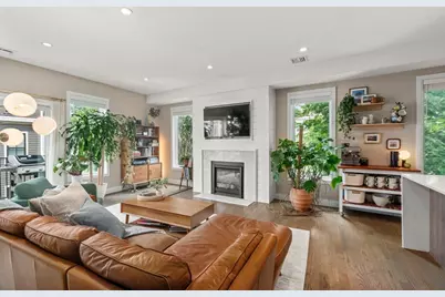 15 Wendeller St #2, Boston, MA 02127 - Photo 3