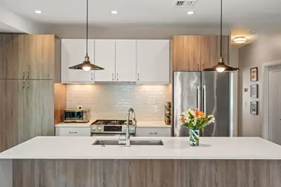 15 Wendeller St #2, Boston, MA 02127 - Photo 9