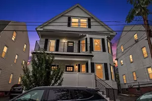 22 Charnwood Rd, Somerville, MA 02144 - Photo 9