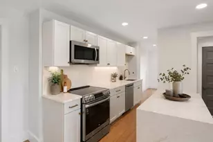 22 Charnwood Rd, Somerville, MA 02144 - Photo 5