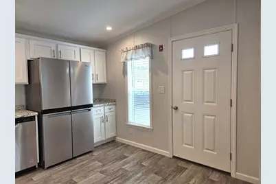 1540 Broadway #28, Raynham, MA 02767 - Photo 11