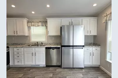 1540 Broadway #28, Raynham, MA 02767 - Photo 9