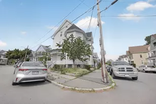 304 Summer St, New Bedford, MA 02740 - Photo 3