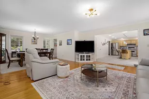 21 Chase Rd, Dartmouth, MA 02747 - Photo 9