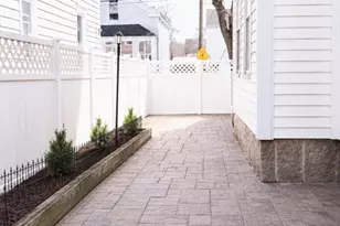 107 Sycamore St, New Bedford, MA 02740 - Photo 33