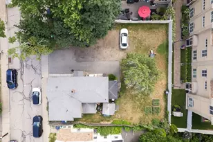 35 Middle St, Newton, MA 02458 - Photo 25