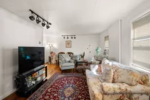 35 Middle St, Newton, MA 02458 - Photo 5