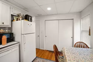 35 Middle St, Newton, MA 02458 - Photo 9
